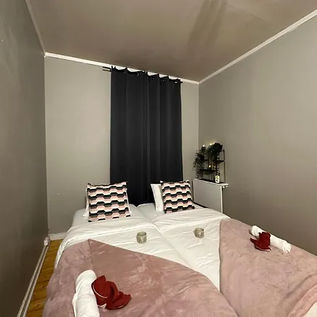 Royal Majestic Luxury Guest house *